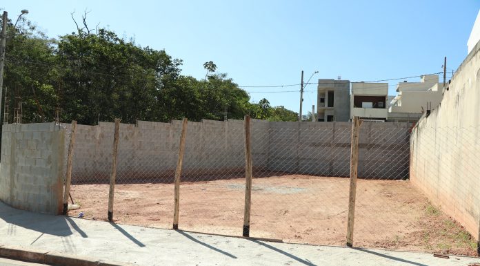 Lote Limpo promove zeladoria em terrenos de Barueri