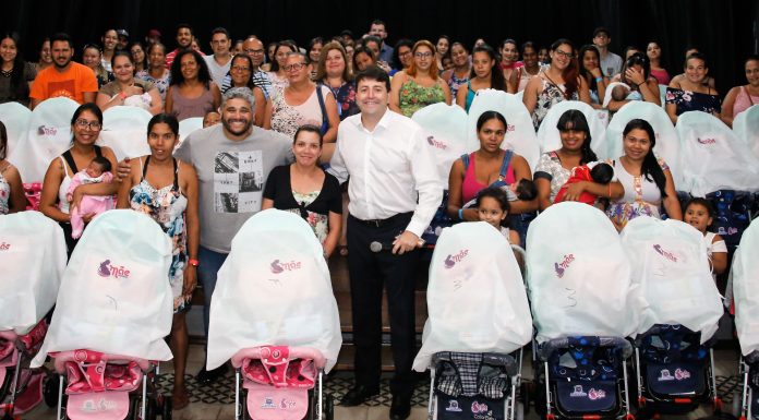 Prefeitura de Santana de Parnaíba realiza a entrega kits do Programa Mãe Parnaibana para cerca de 200 famílias do município