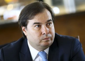 Para Maia, PIB aponta para redução de investimentos públicos