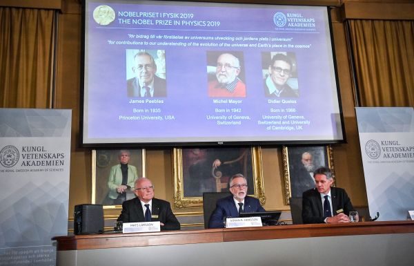 Nobel de Química é de 3 cientistas que criaram bateria para celular