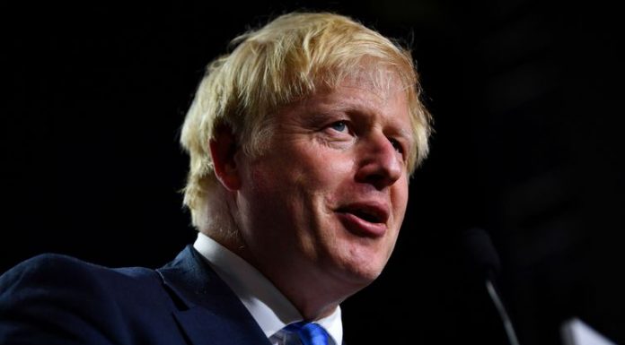 Primeiro-ministro do Reino Unido pede mais um adiamento do Brexit