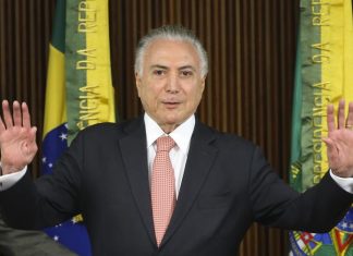 TRF2 permite a Temer sair do Brasil para palestra na Inglaterra