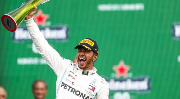 Lewis Hamilton é hexacampeão mundial de Fórmula 1