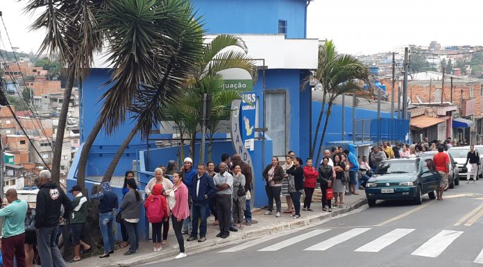 Pacientes enfrentam grandes filas para marcarem consultas nas UBS’s de Jandira