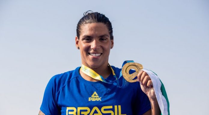 Ana Marcela é escolhida como melhor nadadora de águas abertas