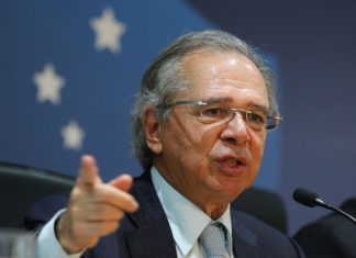 Guedes diz que não há “ponto inegociável” no pacote econômico