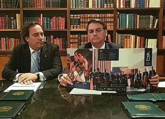 Saída do PSL é “separação amigável”, diz Bolsonaro