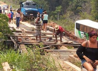 Bolsonaro diz que rodovia Porto Velho-Manaus será recuperada
