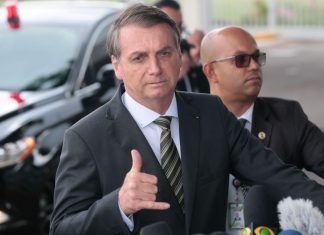 Bolsonaro nega volta do imposto sindical
