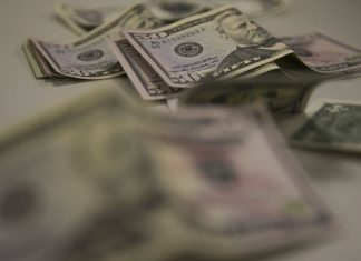 Limite para compras em viagem ao exterior vai subir para U$1.000