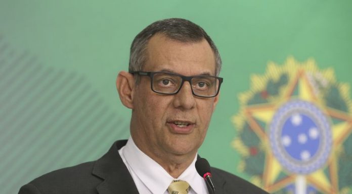Não é momento de Bolsonaro ligar para Trump, diz porta-voz