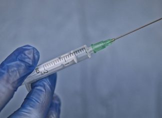 Mpox: fabricante de vacina pede autorização para imunizar adolescentes