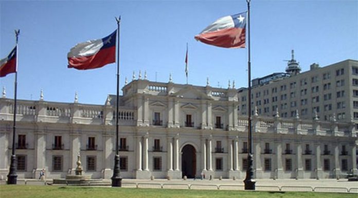 Confinamento obrigatório para 5,5 milhões de chilenos começa hoje