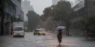 SP: chuva causa alagamentos, desabamentos e transbordamento de rio
