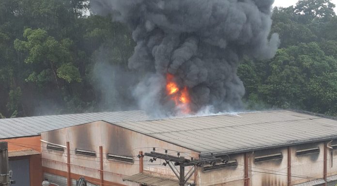 INCÊNDIO EM INDÚSTRIA QUÍMICA DE JANDIRA