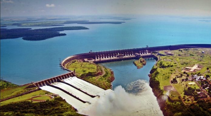 Brasil estuda construir usina binacional com Bolívia