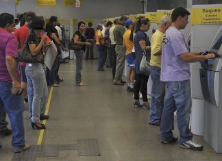 Bancos fecham na segunda e terça-feira de carnaval