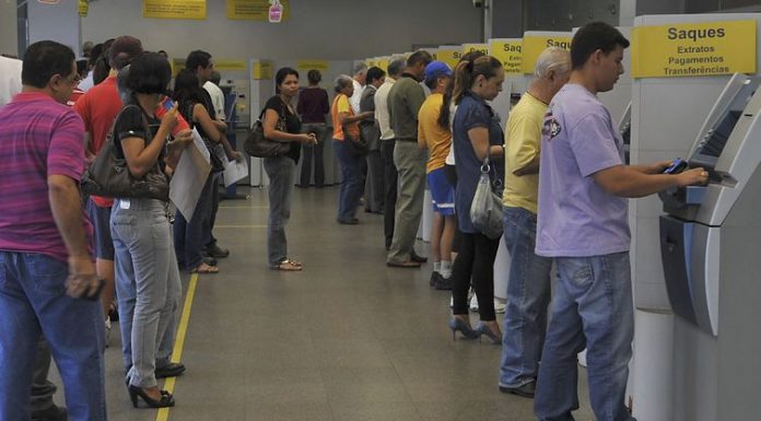 Bancos fecham na segunda e terça-feira de carnaval