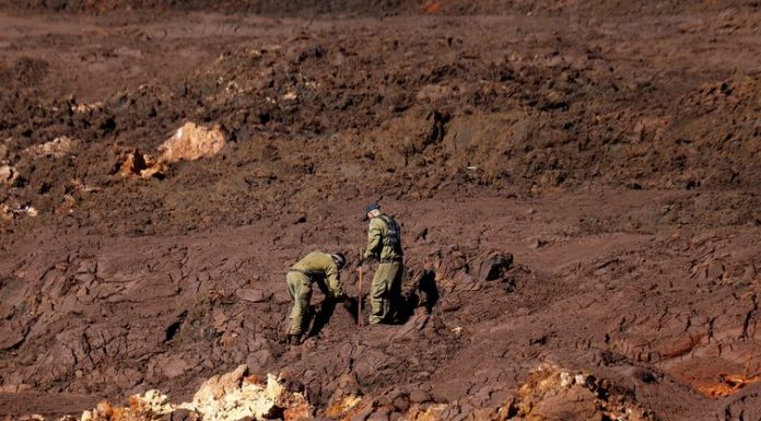 Justiça aceita denúncia contra 16 pessoas pela tragédia de Brumadinho