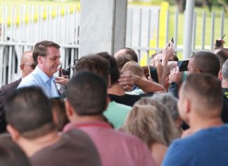 Reforma administrativa está pronta, diz Bolsonaro