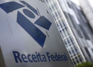 Receita recebe 372 mil declarações do IR no primeiro dia de entrega