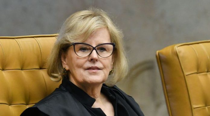 Presidente do TSE diz que debate sobre adiamento de eleições é precoce