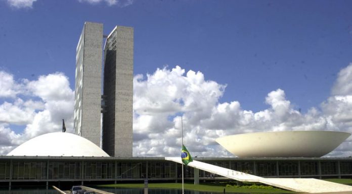 Impasse na MP do Contrato Verde Amarelo cancela sessão do Senado