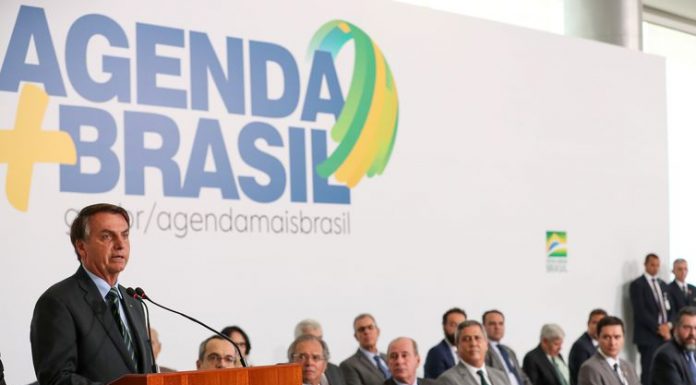“Tivemos o melhor semestre desde 2013”, diz Bolsonaro sobre o PIB