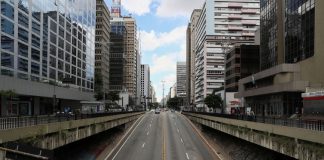 Feriado: Doria pede que população não vá para litoral e fique em casa