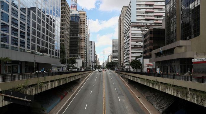 Feriado: Doria pede que população não vá para litoral e fique em casa