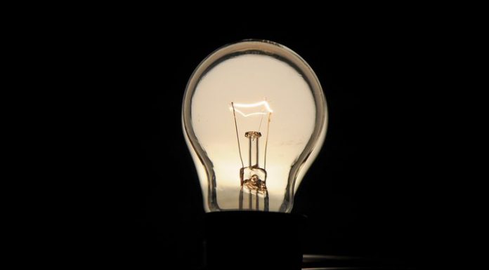 Gastos com energia e água podem aumentar durante quarentena