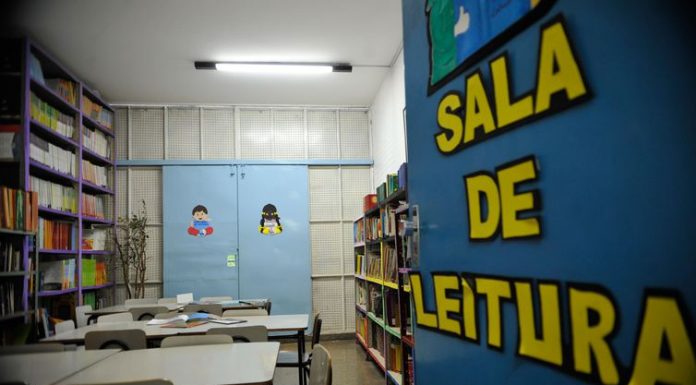 Lei autoriza distribuição de alimentos a famílias de estudantes