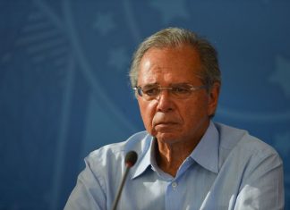 Paulo Guedes afirma que governo “mudou eixo da economia”