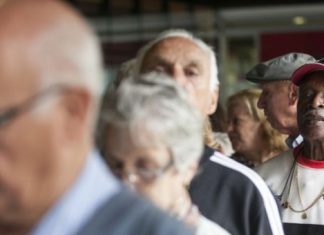Segurados do INSS poderão receber benefício direto em conta corrente