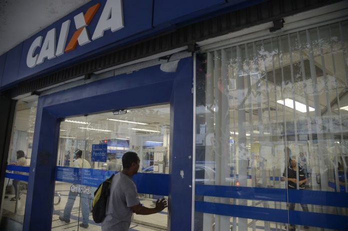 Bancos poderão conceder empréstimo com garantia do FGTS