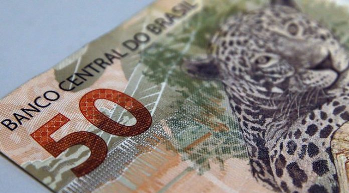 Ministério da Economia projeta queda de 4,7% na economia este ano