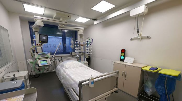 Plataforma ensina profissionais a utilizar respiradores mecânicos