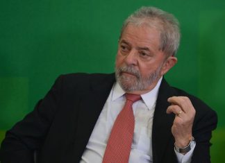TRF4 mantém condenação de Lula no caso do sítio em Atibaia