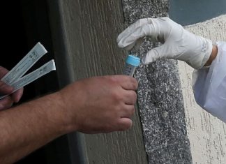 Covid-19 matou 57 mil pessoas desde março no Brasil