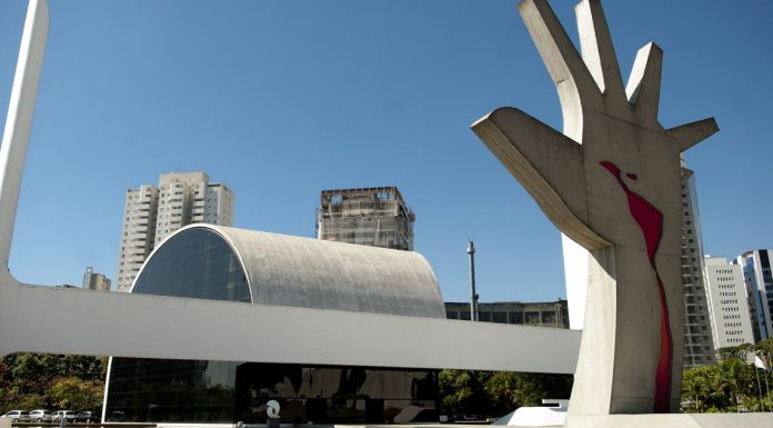 Memorial da América Latina inaugura cinema drive-in em São Paulo