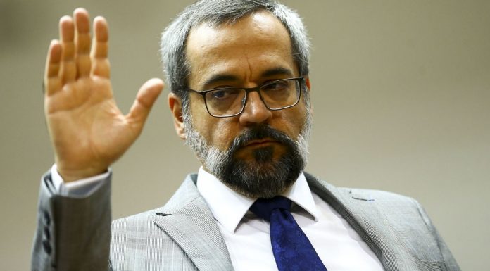 STF rejeita analisar habeas corpus a favor de Weintraub