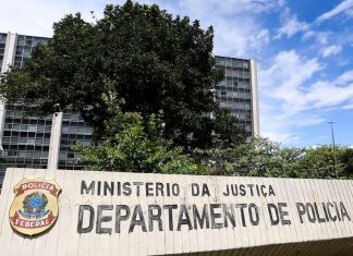 PF cumpre mandados em ação sobre atos antidemocráticos em 6 estados