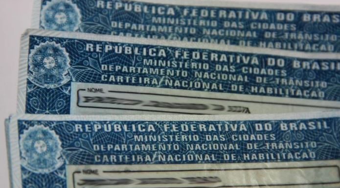 Detran e Poupatempo entregarão documentos gratuitamente em São Paulo