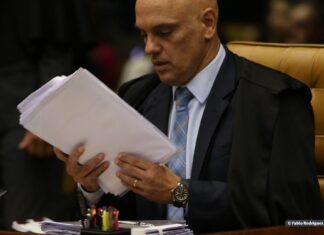 Moraes aumenta multa do Facebook por não bloquear perfis fora do país
