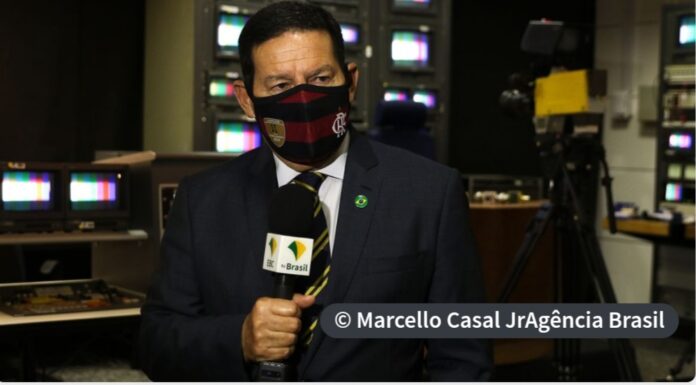 Mourão faz apelo a moradores da Amazônia: “Vamos evitar queimadas”