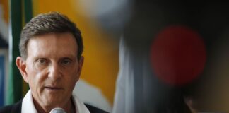 TRE torna Crivella inelegível até 2026 por abuso de poder político