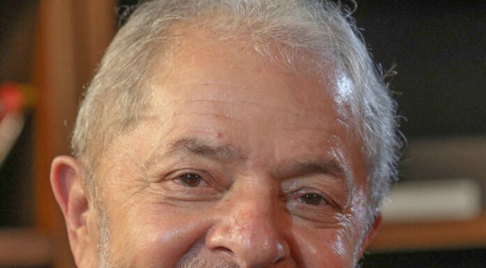 TRF da 1ª Região arquiva ação penal contra ex-presidente Lula