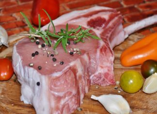 Brasil suspende importação de carne de porco da Alemanha
