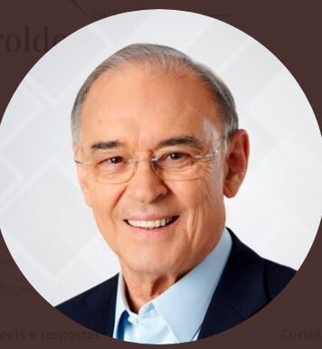 Senador Arolde de Oliveira morre em decorrência da covid-19