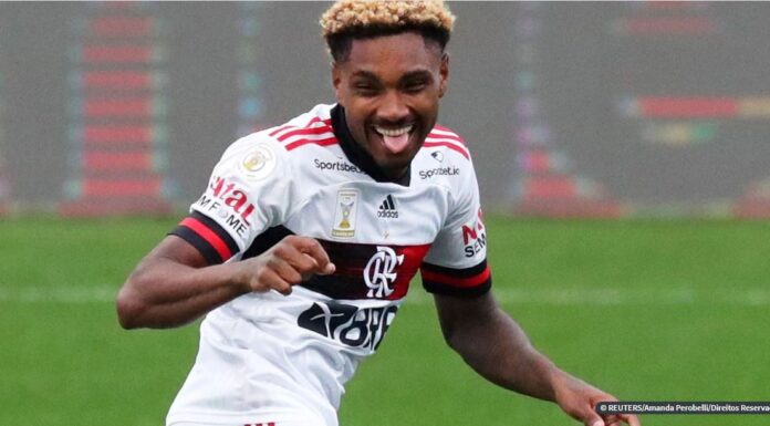 Flamengo goleia Corinthians no Itaquerão, com vitória de 5 a 1